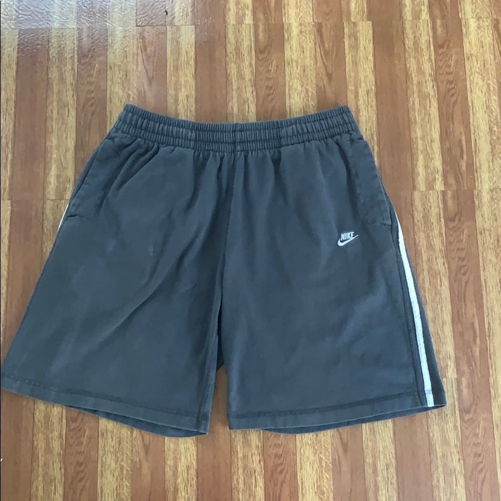 Men’s Nike Shorts size Large